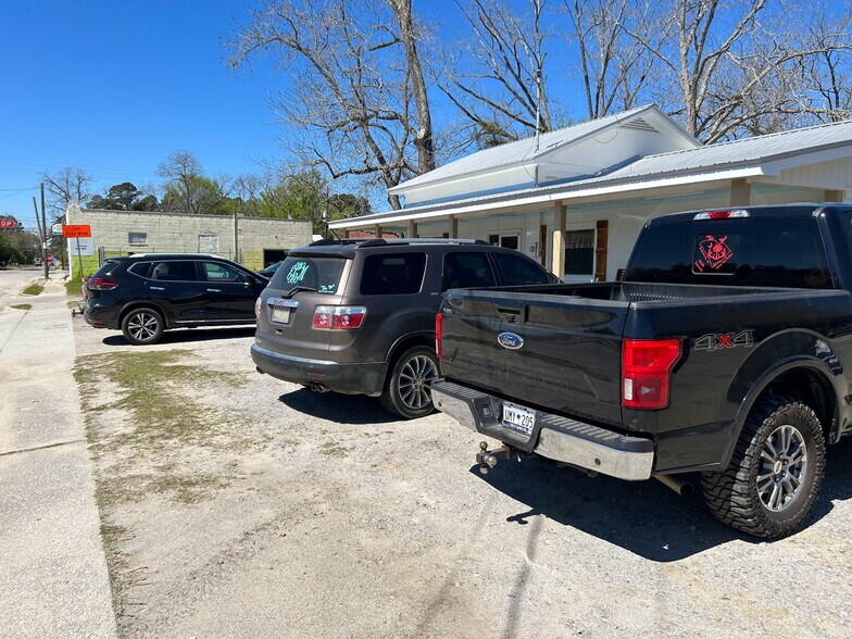 More Photos Of 2302 Low Country Hwy, Ehrhardt Specialty For Sale