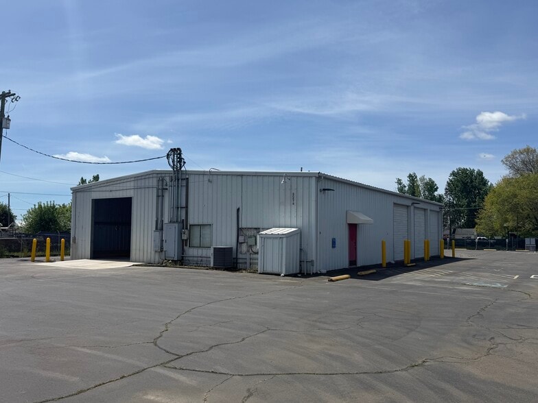 Primary Photo Of 90574 Monya Ln, Eugene Warehouse For Lease