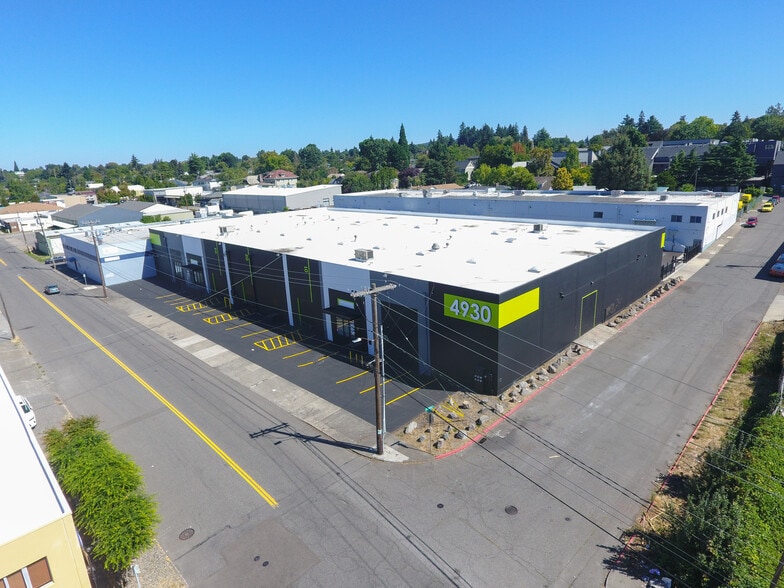 More Photos Of 4920 SE 26th Ave, Portland Industrial For Sale