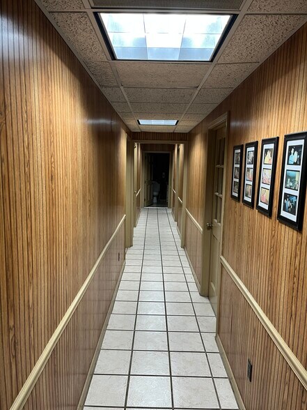 More Photos Of 5013 Park St, Jacksonville Auto Repair For Sale
