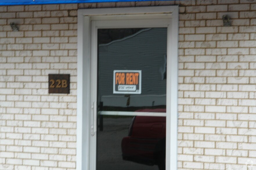 More Photos Of 22A-22B Georgetown Ln, Beaver Warehouse For Lease