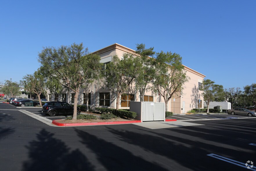 More Photos Of 1122 Bristol St, Costa Mesa Medical For Lease