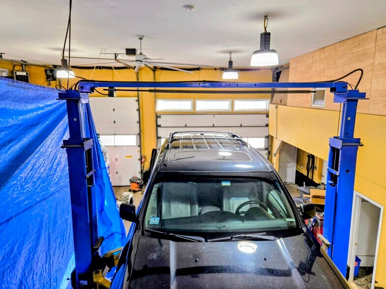 More Photos Of 143 Main St, Reading Office For Lease