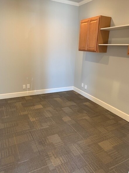 More Photos Of 2400-2416 W Detroit St, Broken Arrow Medical For Sale