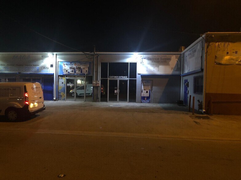 More Photos Of 4125 E 10th Ct, Hialeah Warehouse For Sale