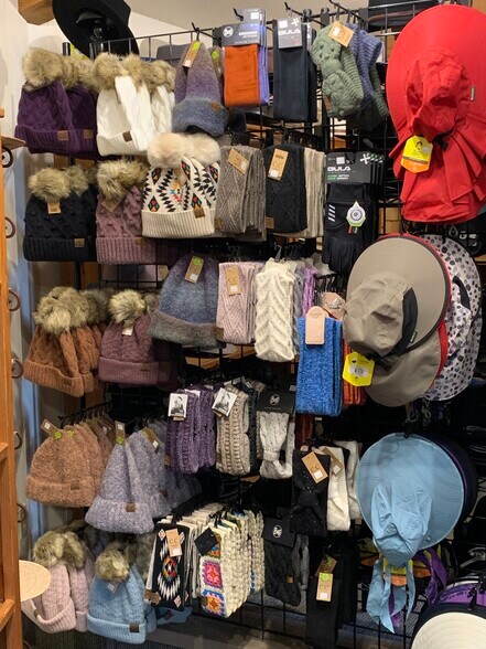 More Photos Of 4075 WI-42 Hwy, Fish Creek General Retail For Sale