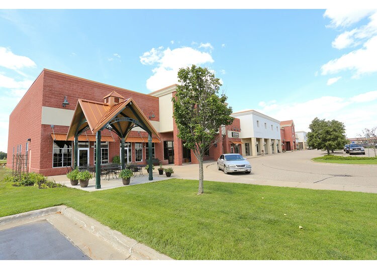 More Photos Of 3012-3066 Village Park Dr, Plover Freestanding For Lease