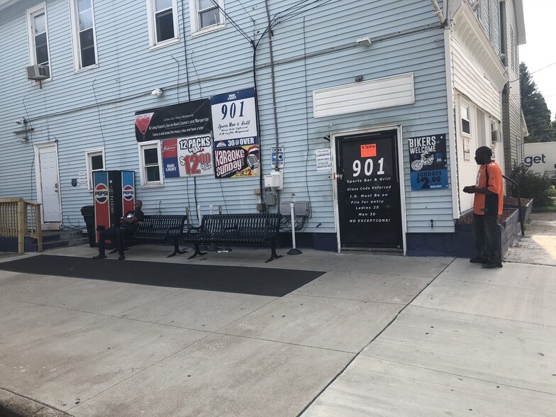 More Photos Of 901 W 4th St, Erie Hotel For Sale