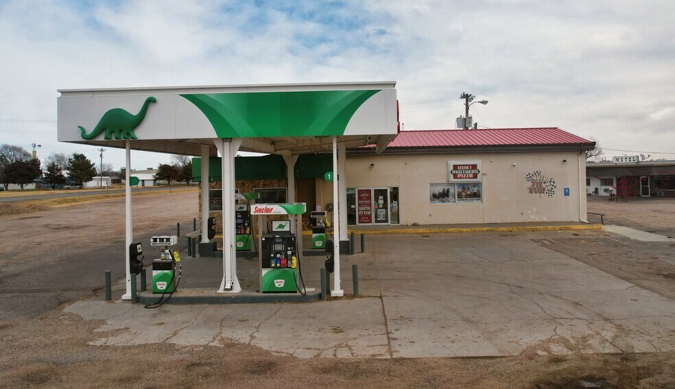 More Photos Of 1200 Castle Rock St, Quinter Service Station For Sale