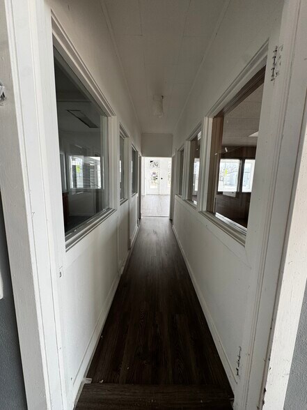 More Photos Of 620 Elk St, Alexander Warehouse For Sale