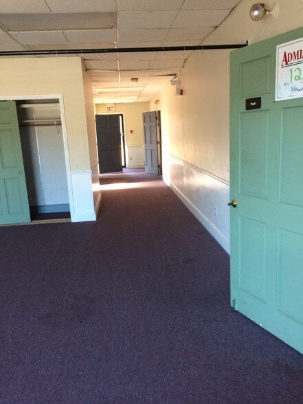 More Photos Of 148 Plaistow Rd, Plaistow Office For Sale