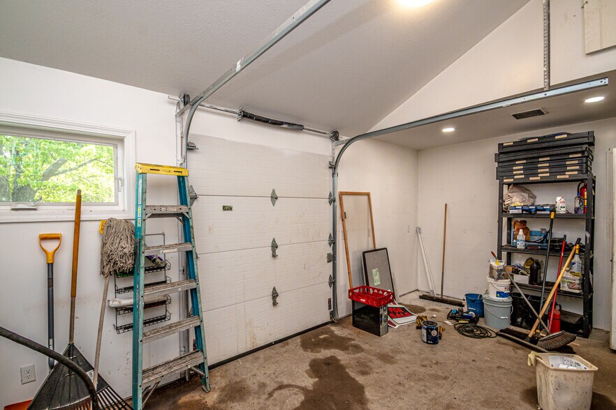 More Photos Of 45 Main St, Conway Auto Repair For Sale