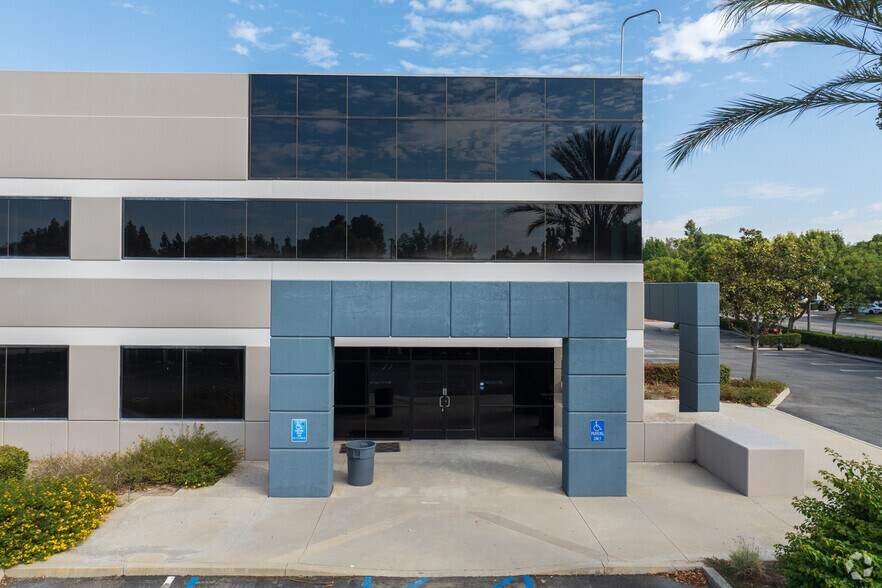 More Photos Of 1260 S Dupont Ave, Ontario Warehouse For Sale