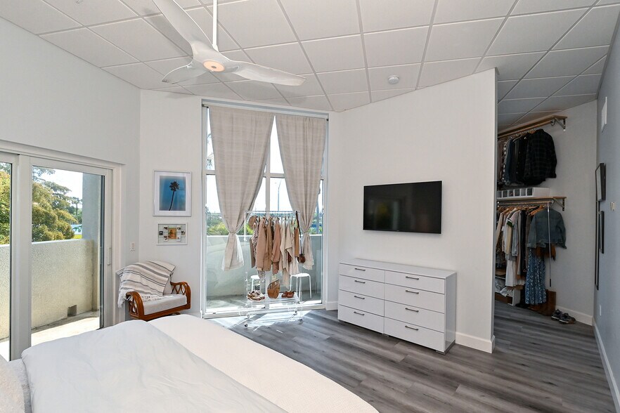 More Photos Of 516 S Tamiami Trl, Nokomis Apartments For Sale