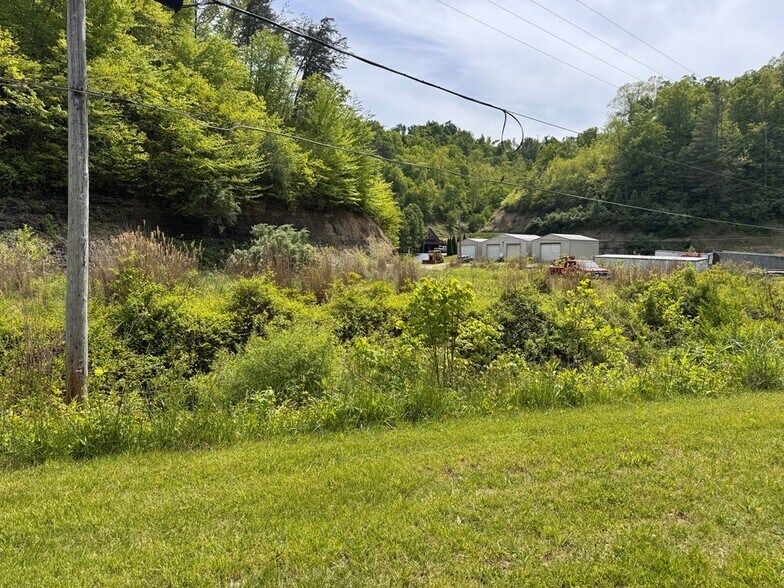 More Photos Of KY Rte 40 and Rte 580 Oil Springs, Oil Springs Land For Sale