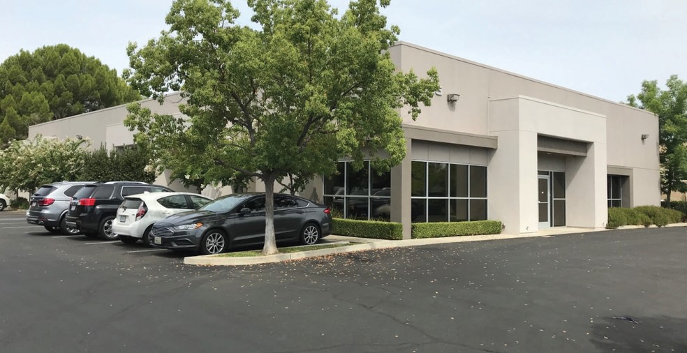 Primary Photo Of 7425 N Palm Bluffs Ave, Fresno Office For Lease