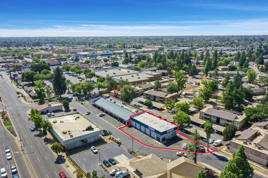 More Photos Of 8129 West Ln, Stockton Auto Repair For Sale
