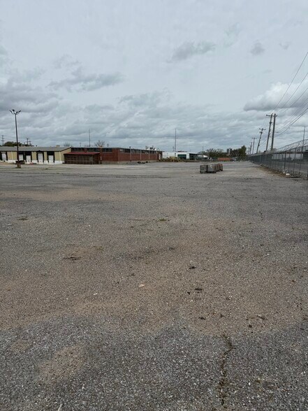 More Photos Of 1332 Louisiana St, Memphis Industrial For Sale