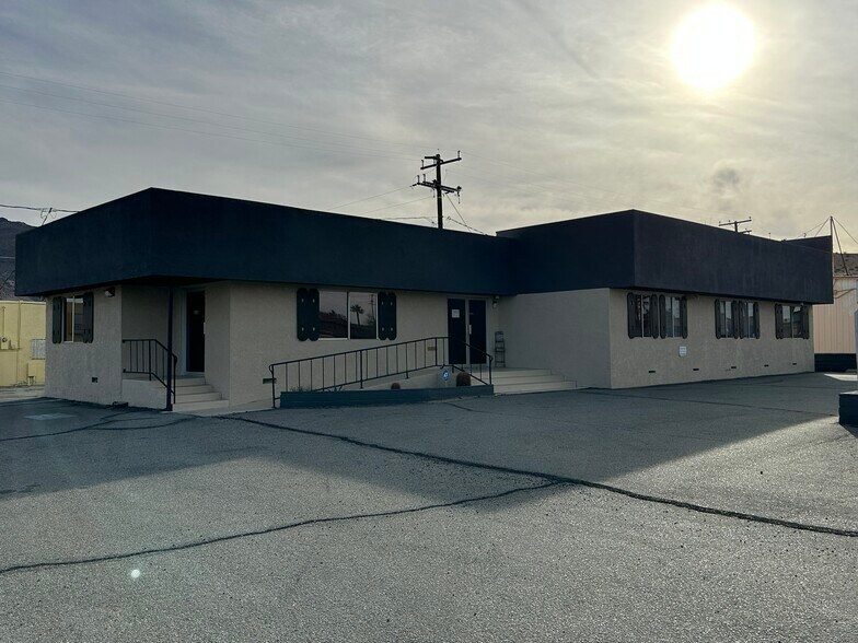 More Photos Of 73421 29 Palms Hwy, Twentynine Palms Office For Lease