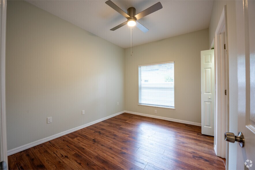 More Photos Of 1700-1704 Redwood St, Sarasota Apartments For Sale