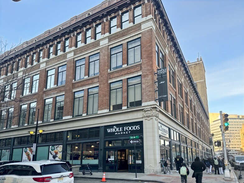 More Photos Of 609-625 Broad St, Newark Coworking Space
