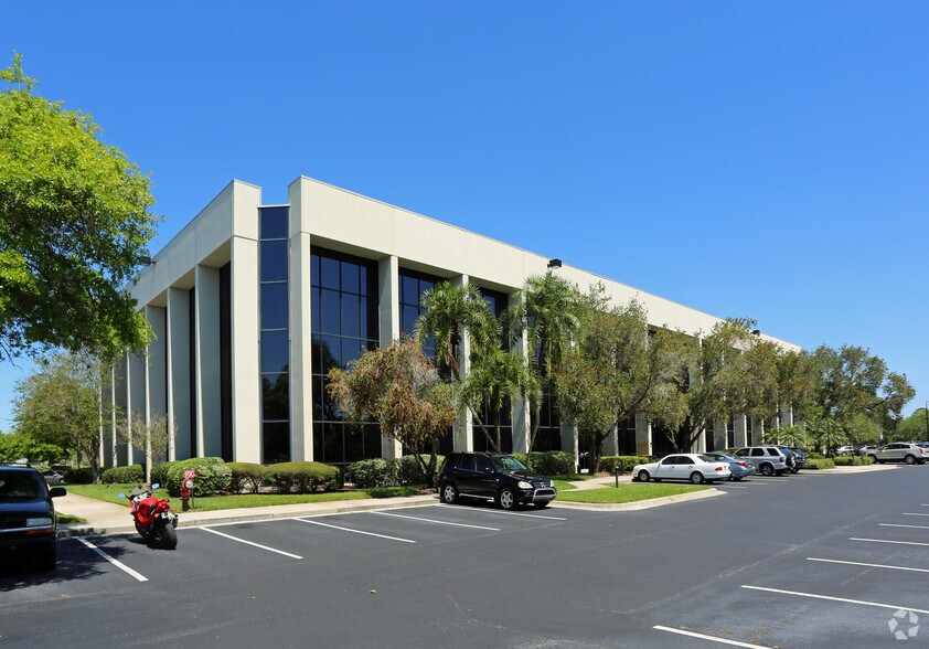 More Photos Of 877 Executive Center Dr W, Saint Petersburg Office For Lease