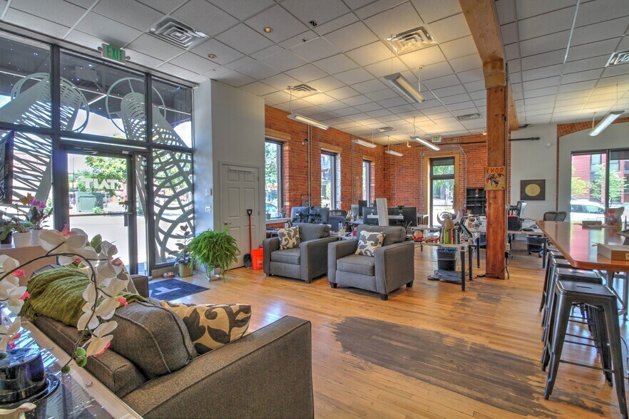 More Photos Of 1735-1737 15th St, Boulder Office For Sale
