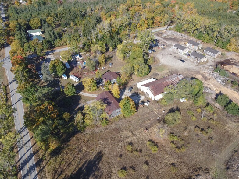 More Photos Of 5052 Reynolds Rd, Sturgeon Bay Flex For Sale