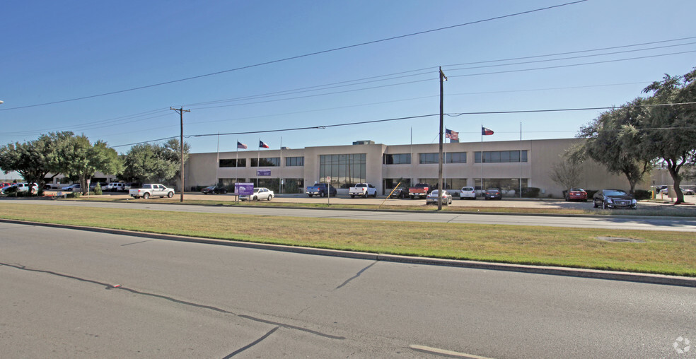 Primary Photo Of 1400 Everman Pky, Fort Worth Warehouse For Lease