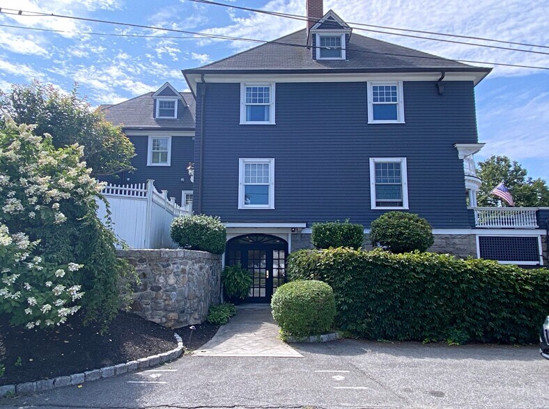 More Photos Of 629 Main St, Woburn Office For Lease