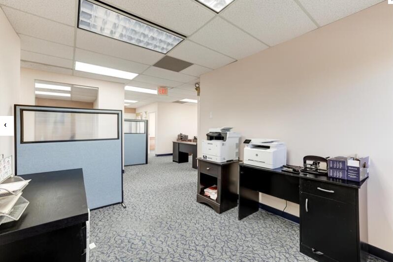 More Photos Of 171 Elden St, Herndon Medical For Lease