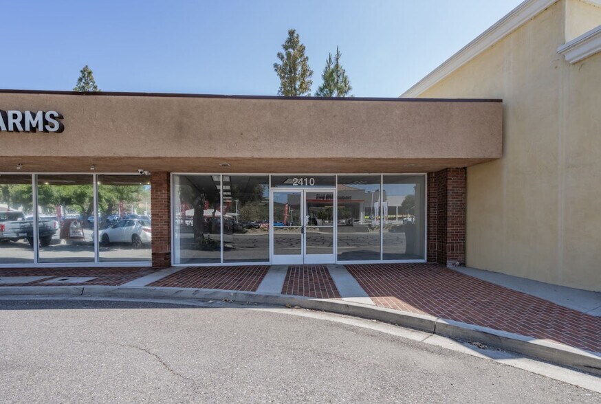 More Photos Of 2410 E Thousand Oaks Blvd, Thousand Oaks Freestanding For Sale