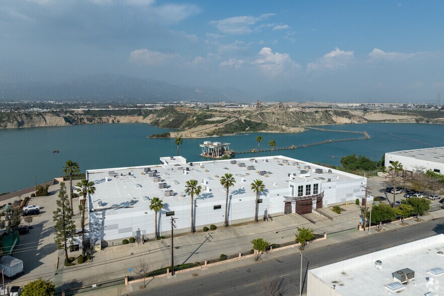 More Photos Of 11911 Clark St, Arcadia Light Manufacturing For Lease