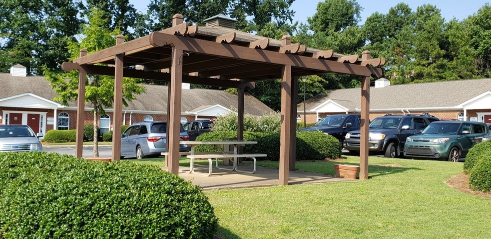 More Photos Of 106 Colony Park Dr, Cumming Office Residential For Lease