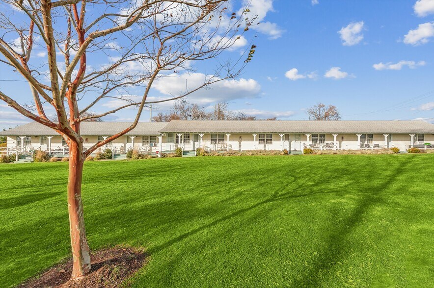 More Photos Of 131 E Lake Dr, Montauk Apartments For Sale