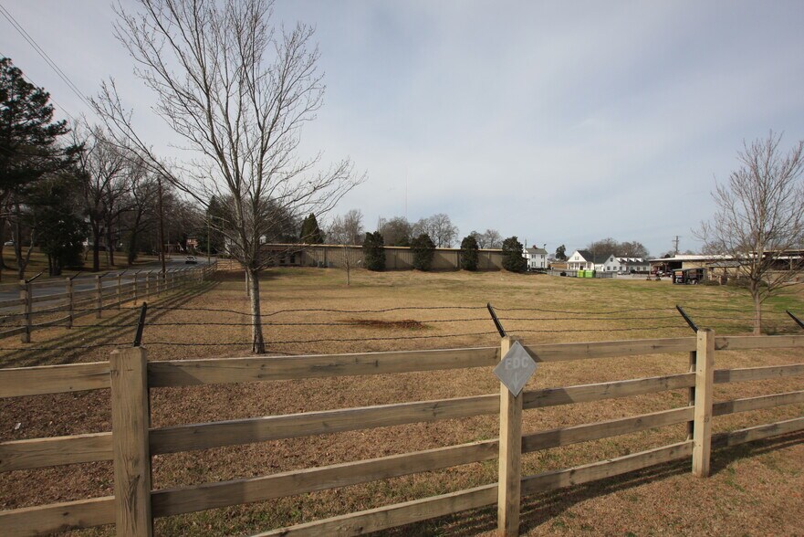 More Photos Of 212 Church st, Rockmart Specialty For Sale