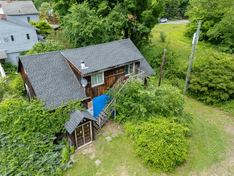 More Photos Of 329 Kent Rd, New Milford Apartments For Sale