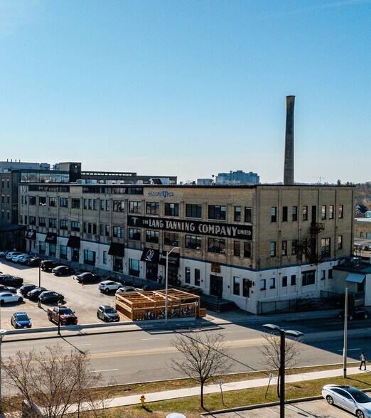More Photos Of 121-151 Charles St W, Kitchener Office Residential For Lease