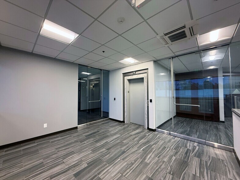 More Photos Of 1330 N Dutton Ave, Santa Rosa Office For Sale