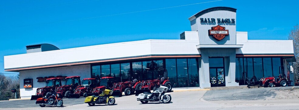 Primary Photo Of 2080 US Highway 41 W, Marquette Auto Dealership For Sale