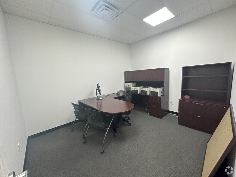 More Photos Of 2640 Old Denton Rd, Carrollton Storefront For Lease