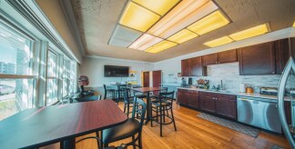 More Photos Of 6222 W State St, Milwaukee Showroom For Lease