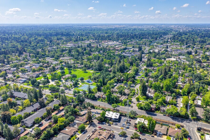 More Photos Of 2312 Villanova Cir, Sacramento Apartments For Sale