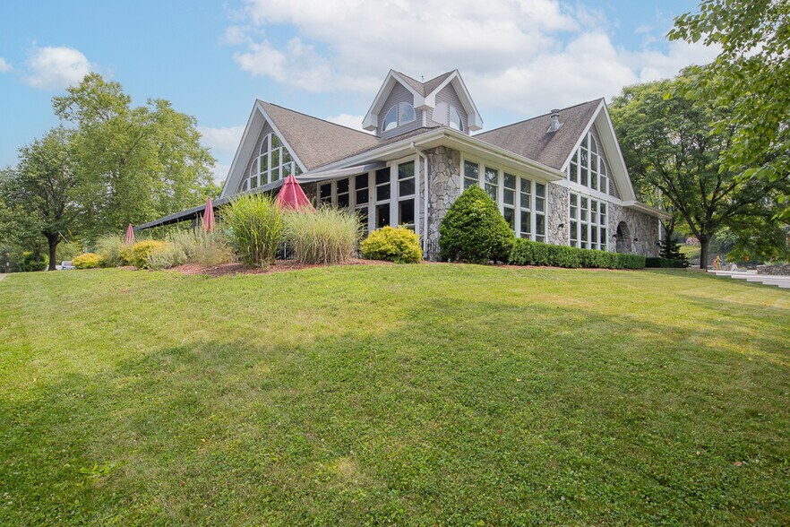 More Photos Of 3 Main St, New Paltz Restaurant For Sale