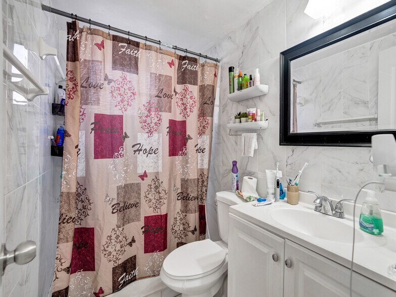 More Photos Of 720 W 16th, Hialeah Apartments For Sale