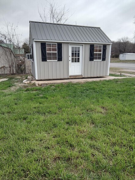More Photos Of 108 N Main St, Spavinaw Restaurant For Sale