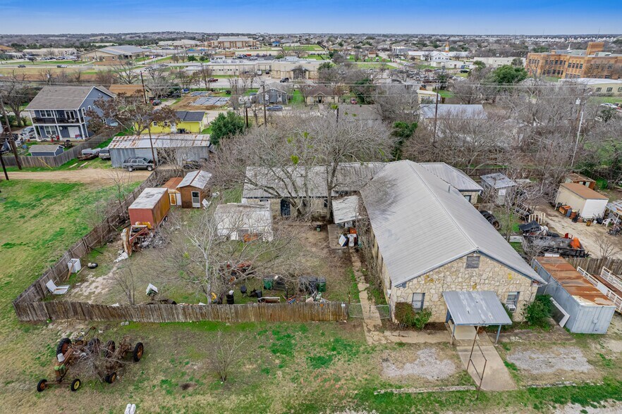 More Photos Of 201 S Highway 183, Leander Flex For Sale