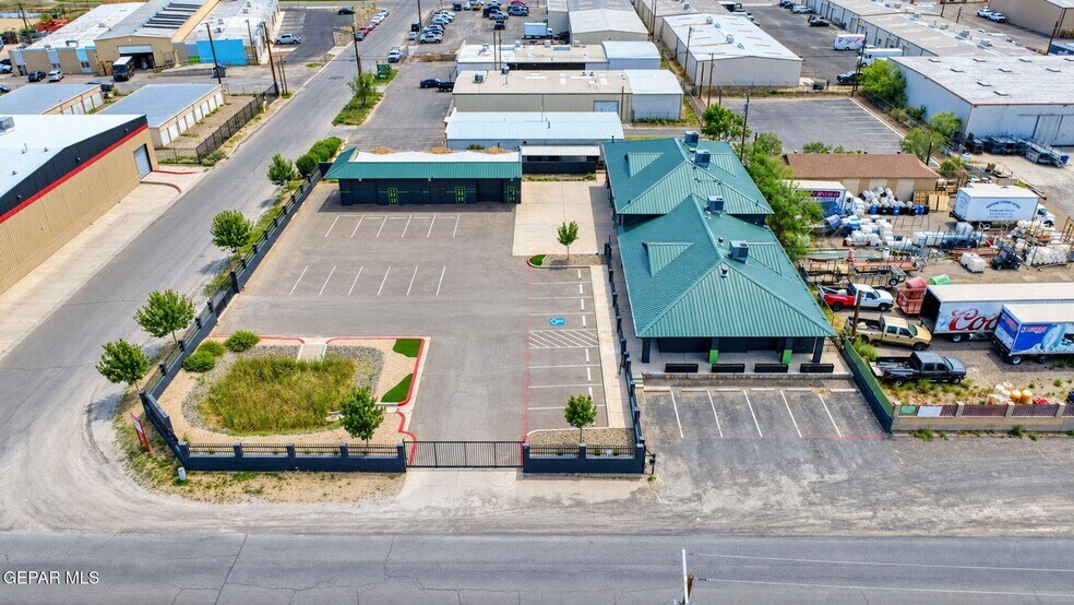 More Photos Of , Sunland Park Flex For Sale