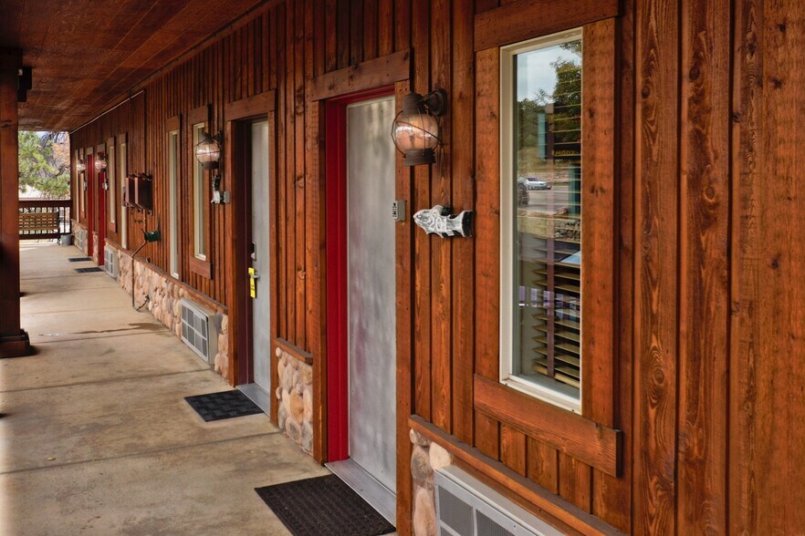 More Photos Of 777 E Highway 24, Woodland Park Hotel For Sale