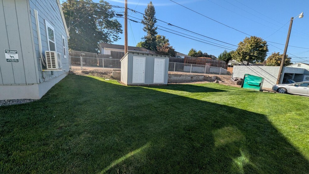 More Photos Of 204 SE 12th St, College Place Apartments For Sale